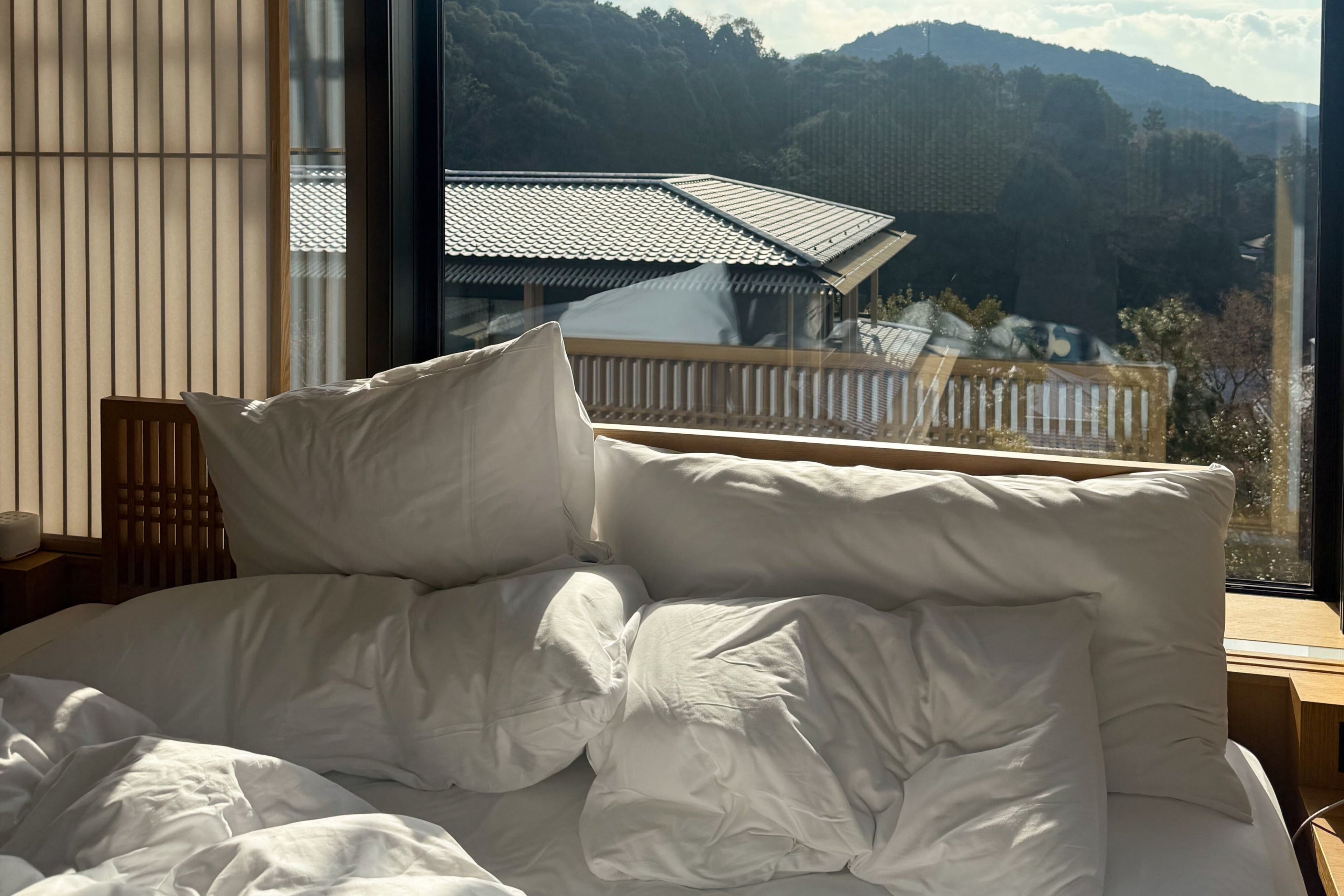 Cozy Bedroom | Renio